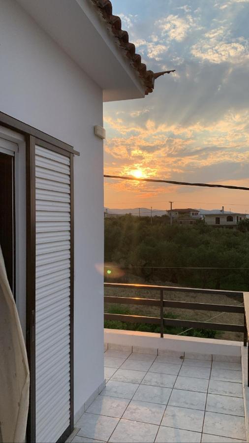 Ocean Breeze Apartment Kır Evi